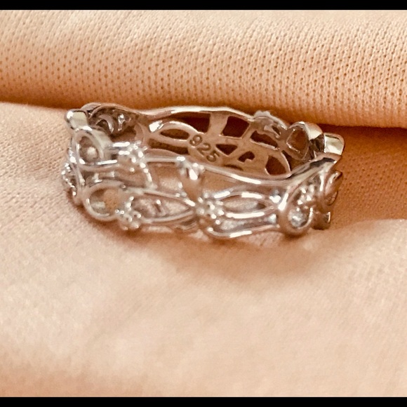 925 Sterling Silver Floral Band Ring size 7 - Picture 2 of 6